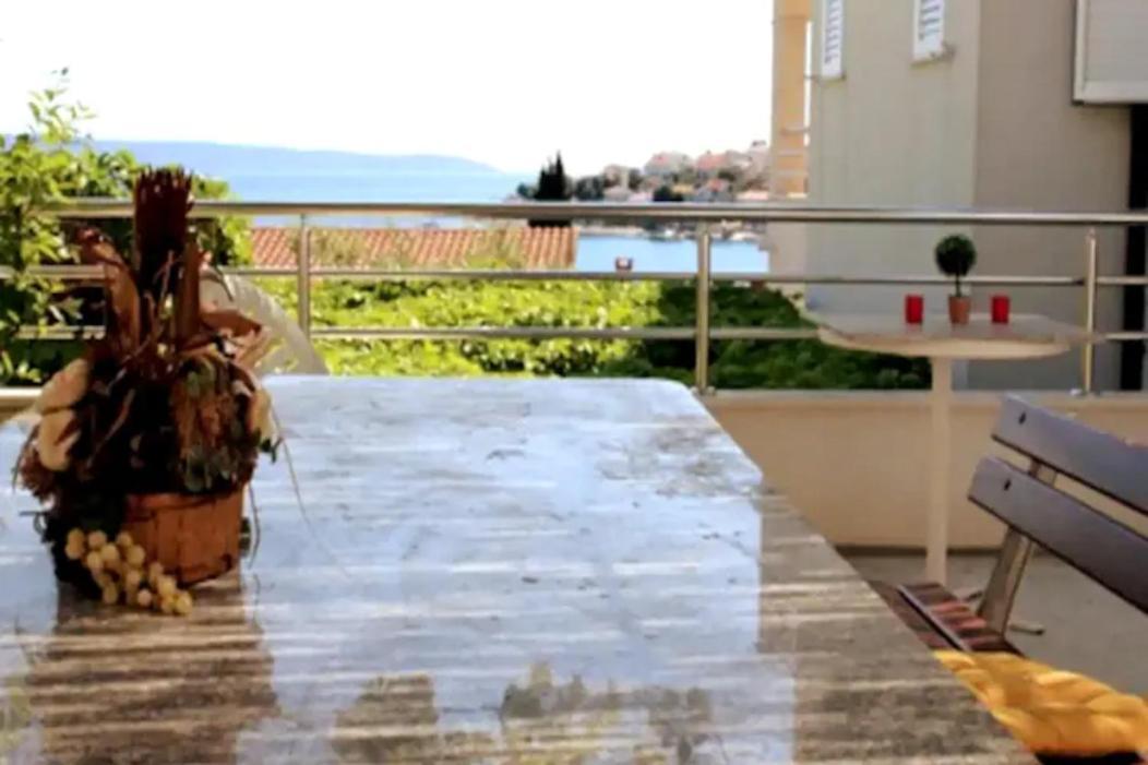 Villa Marta Apartmani Trogir Exterior photo
